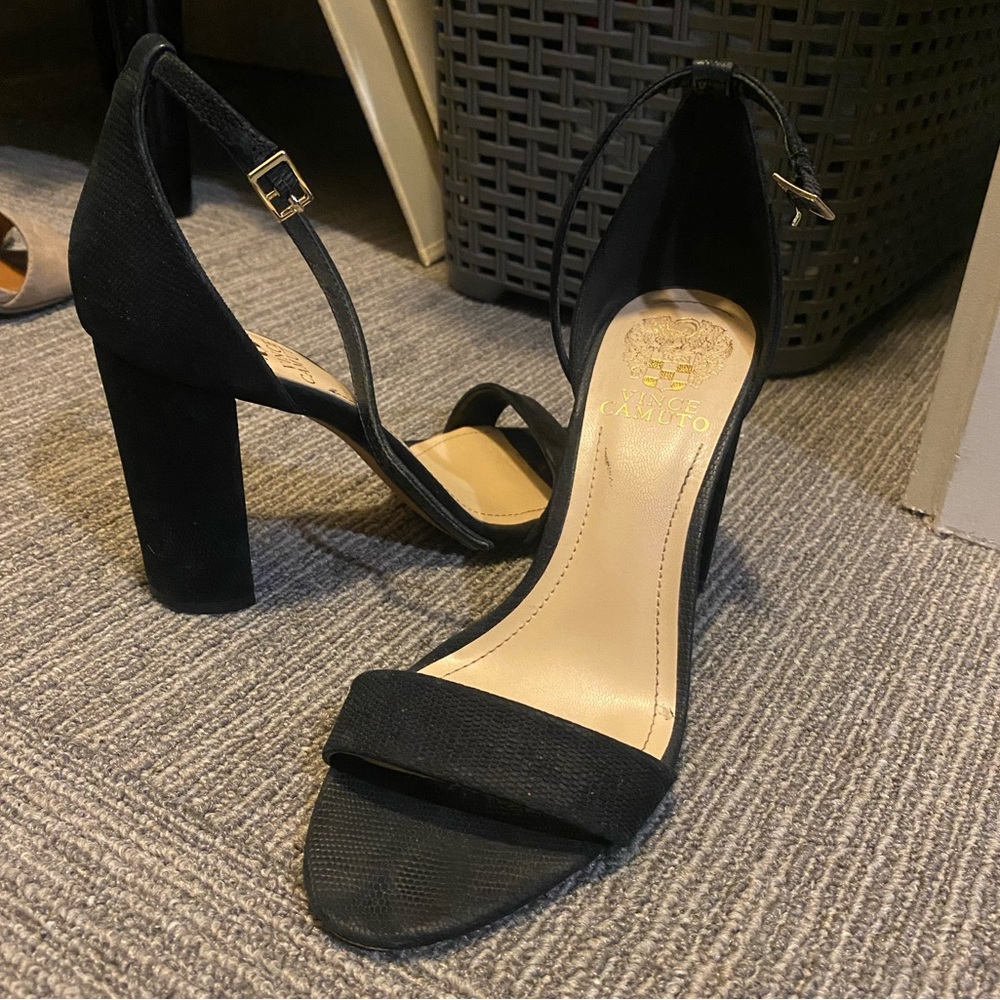 Vince Camuto heel